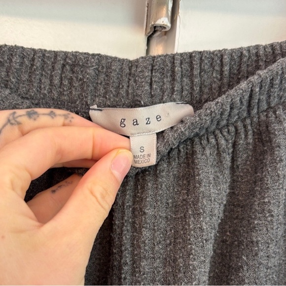 Gaze Dark Gray Athletic Shorts - Picture 2 of 5